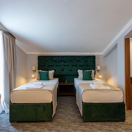 Hotel Ideall Подгориця Екстер'єр фото