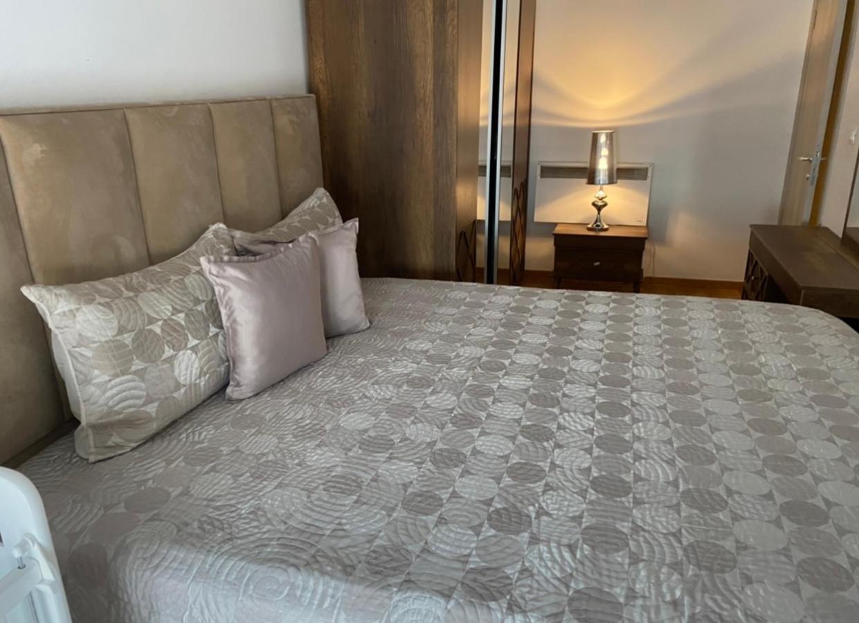 Hotel Ideall Подгориця Екстер'єр фото