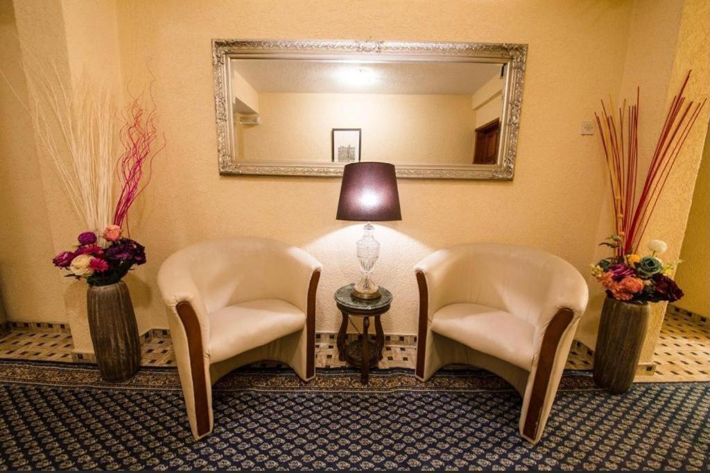 Hotel Ideall Подгориця Екстер'єр фото