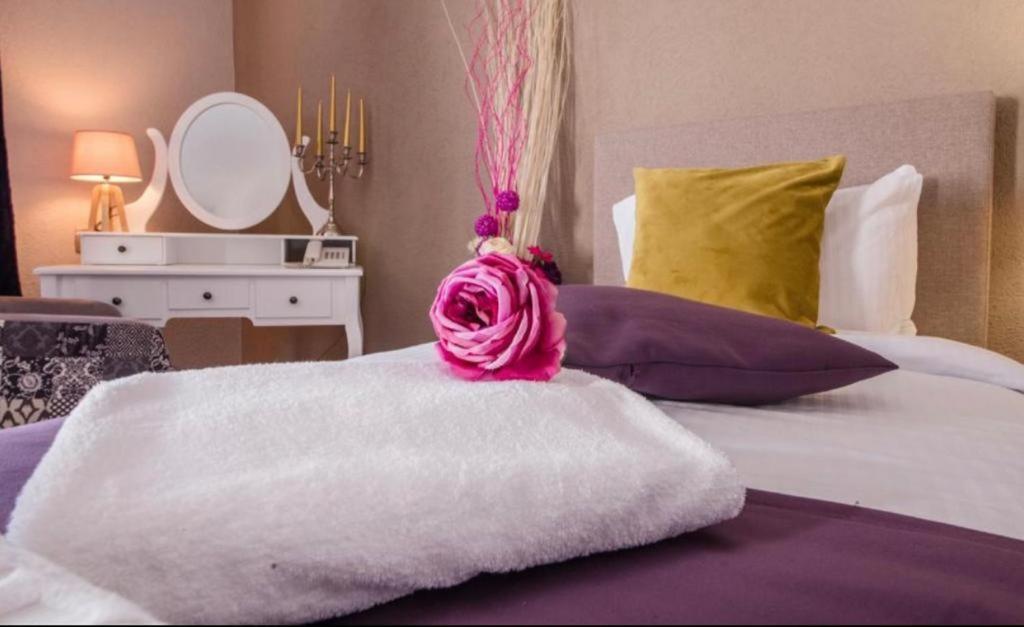 Hotel Ideall Подгориця Екстер'єр фото