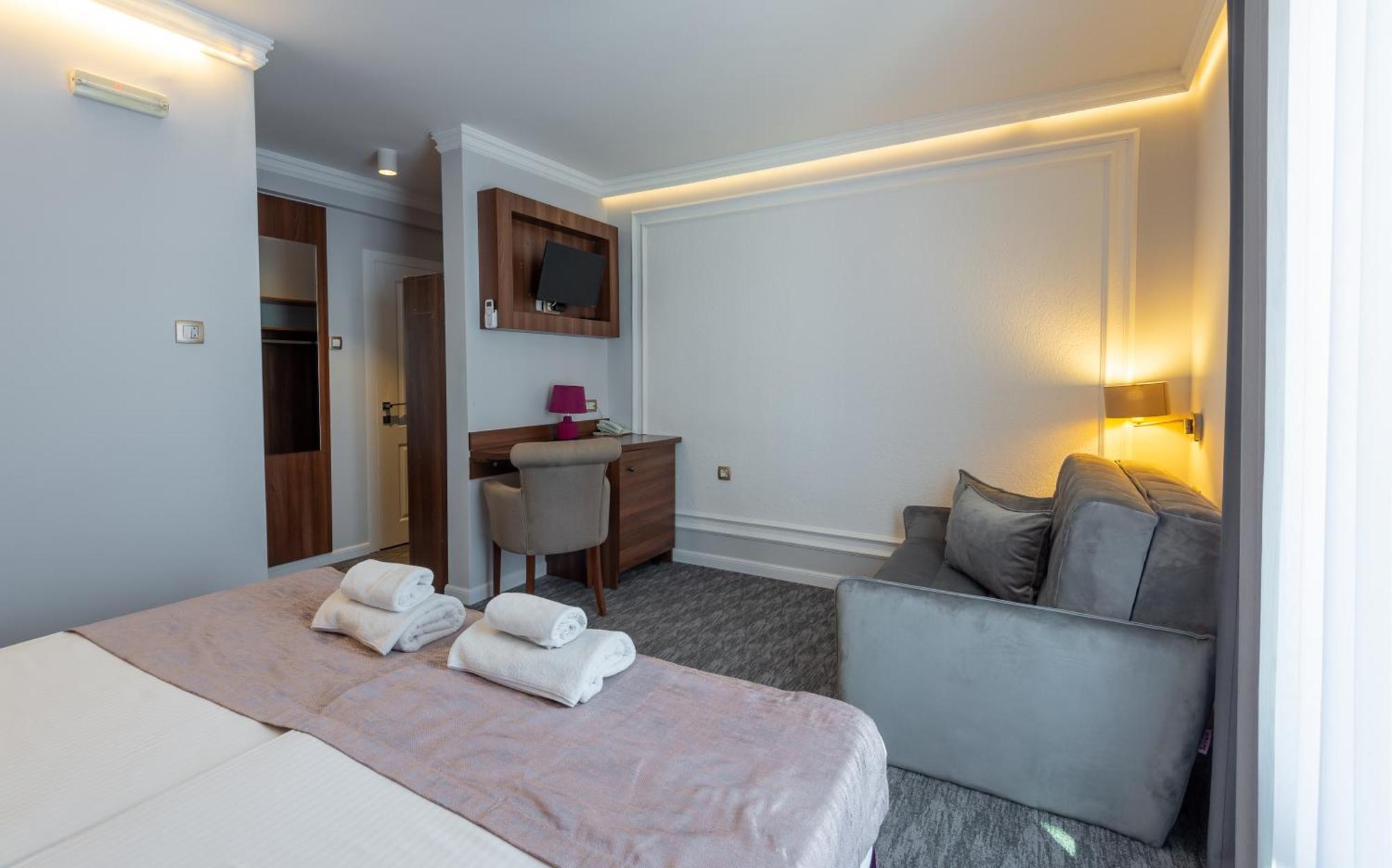 Hotel Ideall Подгориця Екстер'єр фото
