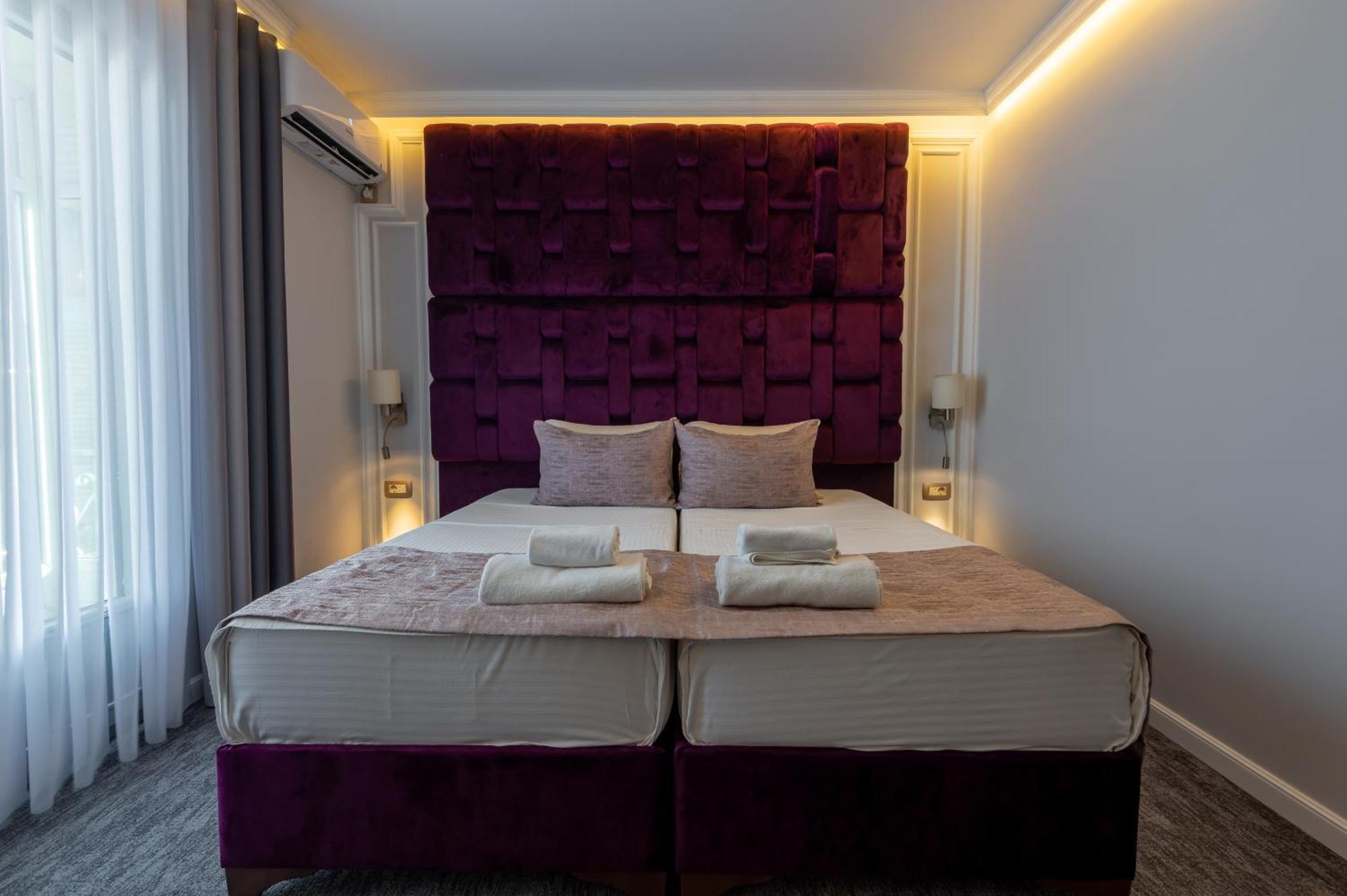 Hotel Ideall Подгориця Екстер'єр фото