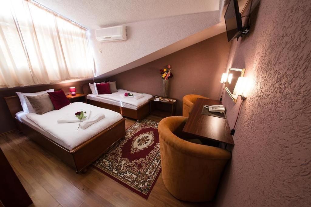 Hotel Ideall Подгориця Номер фото